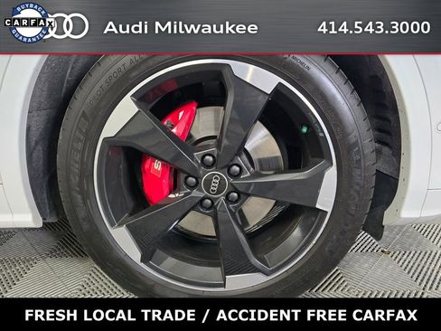 Used 2020 Audi SQ5 Prestige w/ Prestige Package image 2