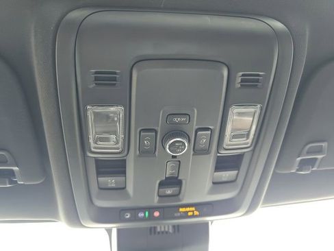 Used 2025 Chevrolet Tahoe High Country image 53