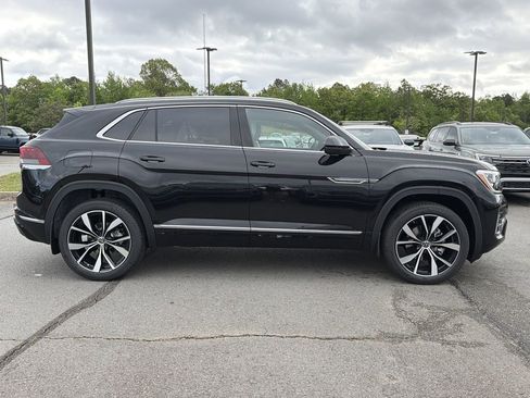 New 2026 Volkswagen Atlas Cross Sport SEL Premium R-Line AWD/4WD image 6