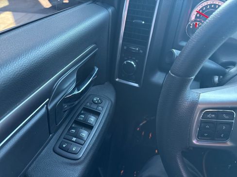 Used 2022 RAM 1500 Classic Warlock w/ Electronics Group AWD/4WD image 18