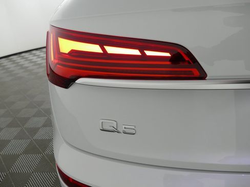 Used 2024 Audi Q5 e Premium Plus image 33