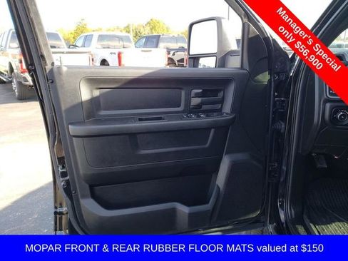 Used 2024 RAM 3500 Tradesman w/ Chrome Appearance Group image 12