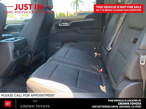 Used 2025 Chevrolet Silverado 1500 LT Trail Boss w/ Convenience Package II AWD/4WD image 7