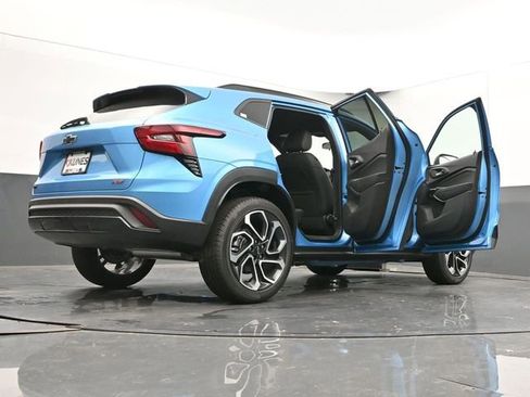 New 2026 Chevrolet Trax RS w/ Driver Confidence Package image 70