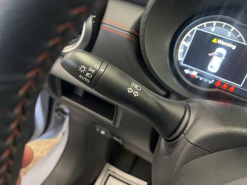 New 2025 Nissan Versa SR image 43