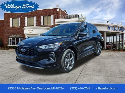 Certified 2024 Ford Escape ST-Line w/ Tech Pack #1 AWD/4WD image 1