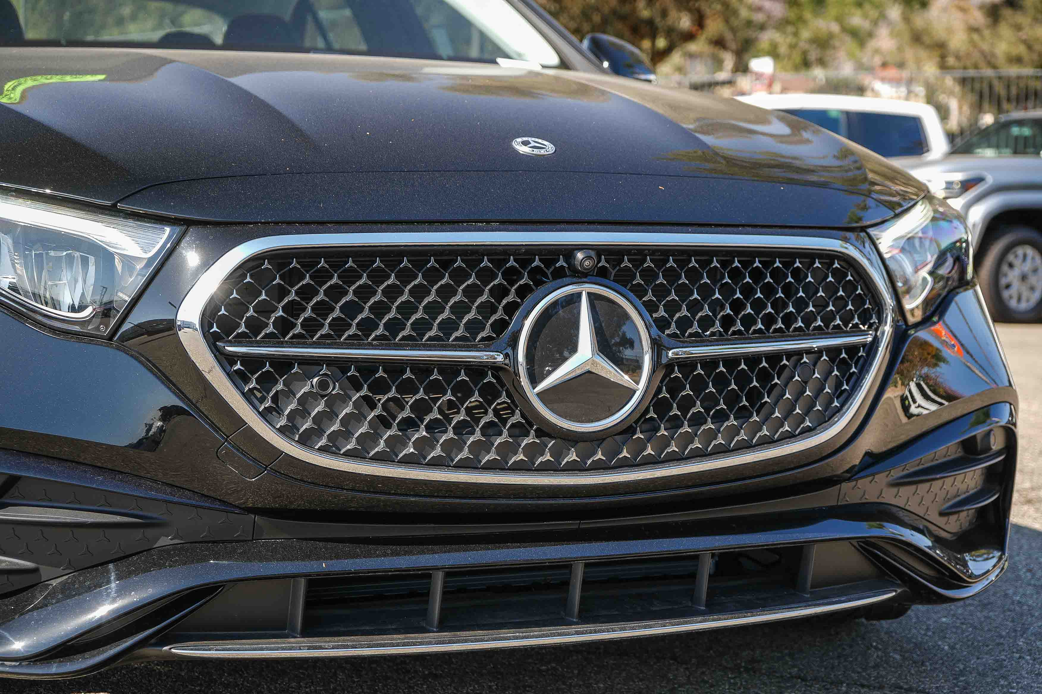 Used 2025 Mercedes-Benz E 350 Sedan w/ Winter Package image 5
