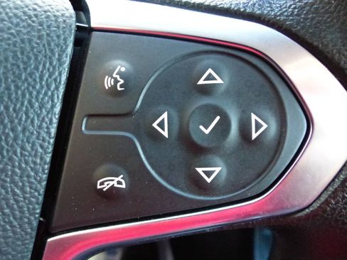Used 2020 Chevrolet Traverse LS w/ LPO, Floor Liner Package AWD/4WD image 28