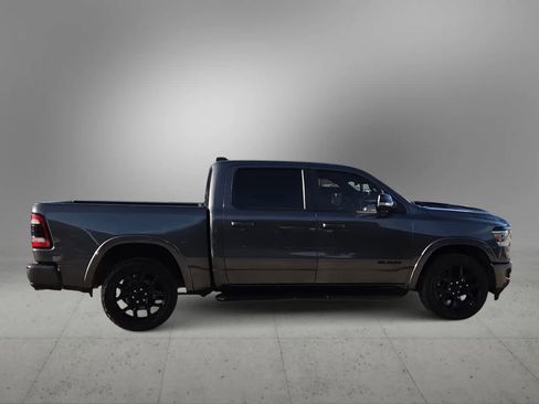 Used 2022 RAM 1500 Laramie AWD/4WD image 9
