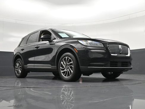 Used 2021 Lincoln Corsair AWD w/ Equipment Group 101A image 31