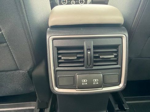 Used 2023 Subaru Forester Premium AWD/4WD image 27
