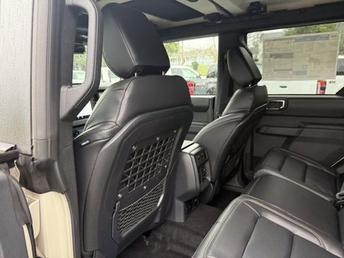 New 2025 Ford Bronco Badlands image 37