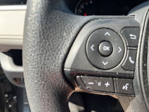Used 2025 Toyota RAV4 XLE w/ Convenience Package FWD image 13