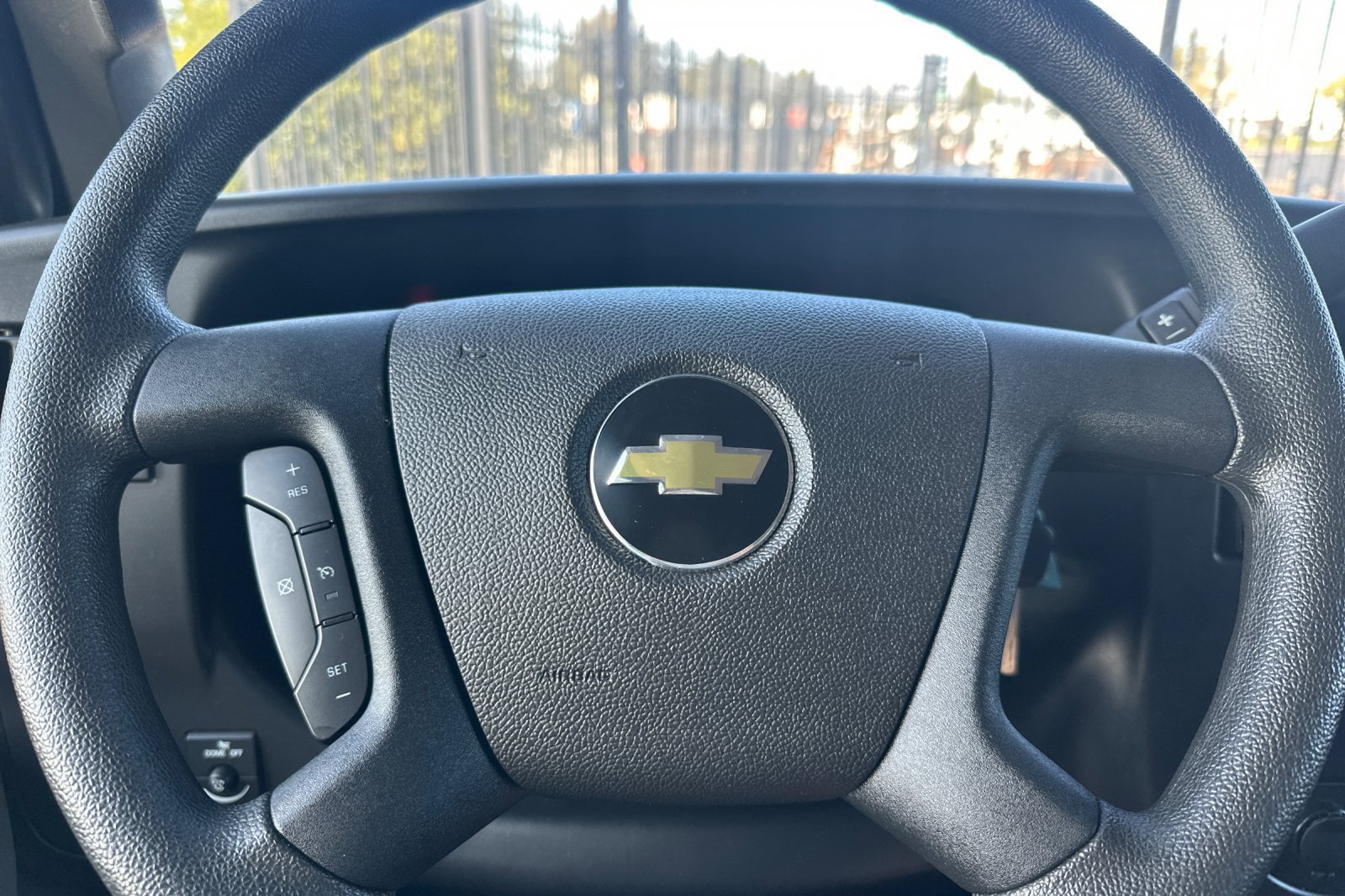 Used 2025 Chevrolet Express 2500 w/ Driver Convenience Package RWD image 30