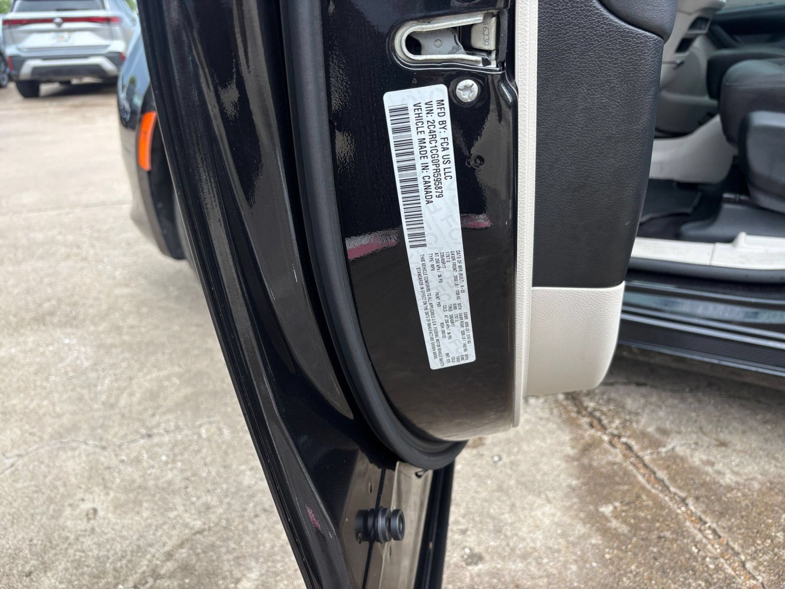 Used 2023 Chrysler Voyager LX FWD image 30