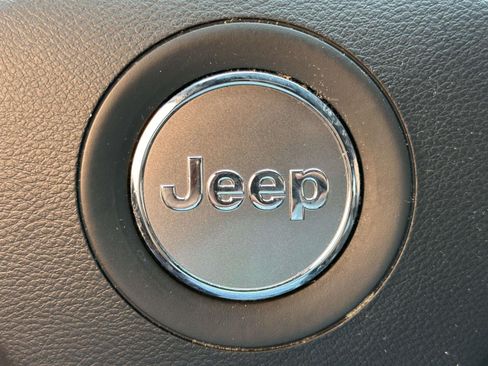Used 2020 Jeep Grand Cherokee Laredo w/ Quick Order Package 2BN North AWD/4WD image 27