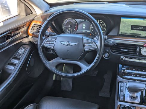 Used 2017 Genesis G90 5.0 Ultimate image 13