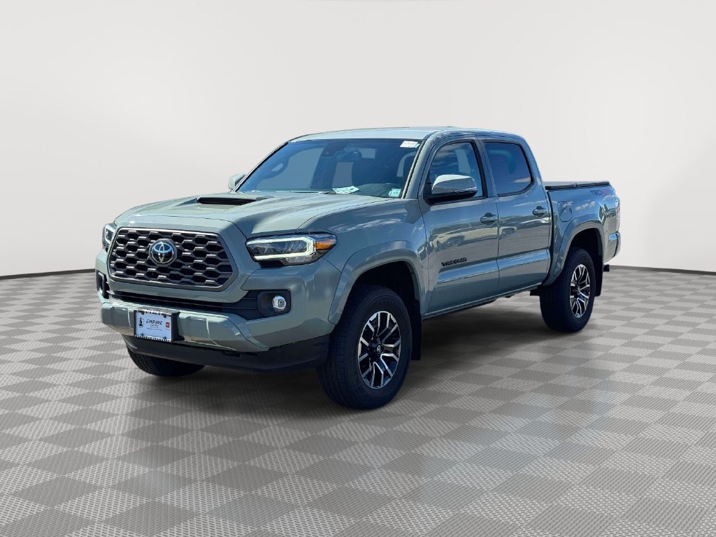Used 2023 Toyota Tacoma TRD Sport AWD/4WD image 3