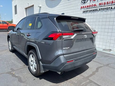 Used 2019 Toyota RAV4 XLE w/ Convenience Package AWD/4WD image 6