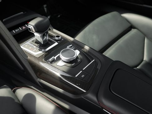 Certified 2023 Audi R8 V10 performance w/ Premium Package RWD image 20