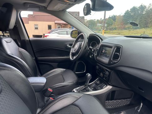 Used 2021 Jeep Compass Latitude w/ Sun and Sound Group image 8