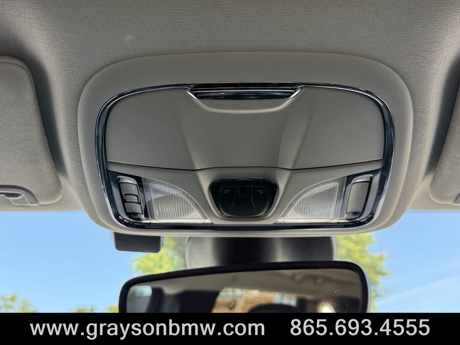 Used 2021 Jeep Cherokee Latitude Lux w/ Sun & Sound Group AWD/4WD image 30