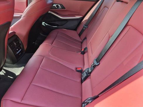 Used 2025 BMW 330i Sedan w/ M Sport Package RWD image 18
