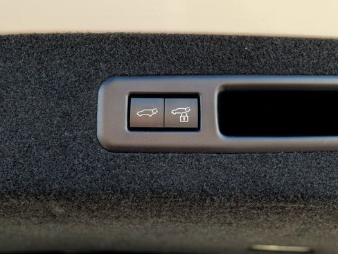 Used 2022 Lexus RX 350L Premium w/ Premium Package image 62