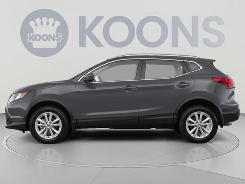 Used 2018 Nissan Rogue SV AWD/4WD image 2