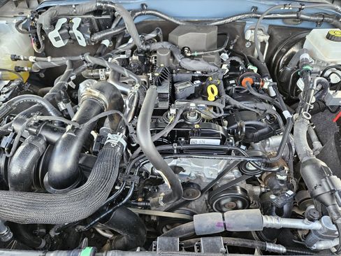 Used 2024 Ford Bronco Outer Banks AWD/4WD image 32