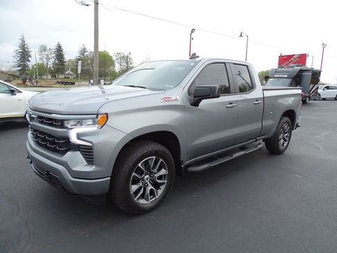 Used 2025 Chevrolet Silverado 1500 RST image 1