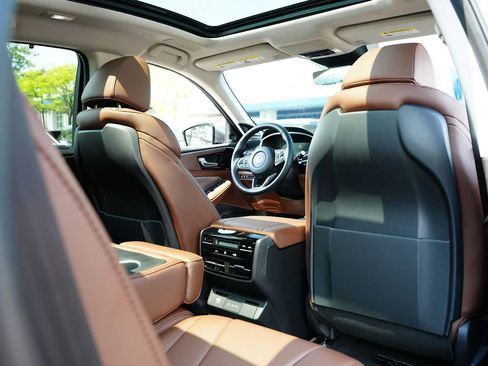 Certified 2026 Acura MDX SH-AWD w/ Technology Package image 32