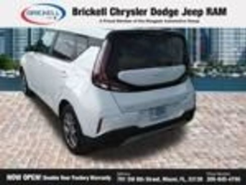 Used 2024 Kia Soul LX w/ Option Group 015 FWD image 9