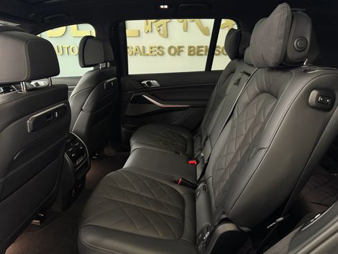 Used 2026 BMW X7 xDrive40i w/ Executive Package AWD/4WD image 25