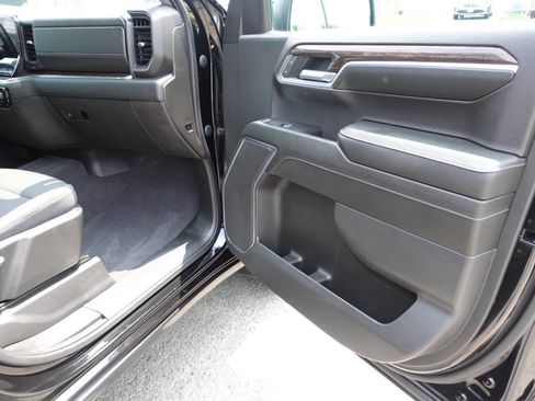 Used 2023 GMC Sierra 1500 Elevation image 32