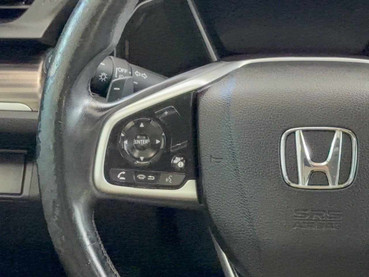 Used 2019 Honda Civic Touring image 18
