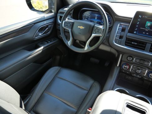 Used 2024 Chevrolet Tahoe LT image 9