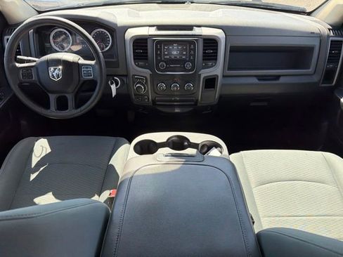 Used 2017 RAM 1500 Express w/ Black Ram 1500 Express Group AWD/4WD image 7
