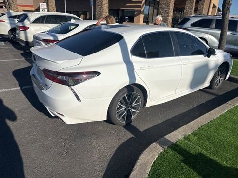 Used 2024 Toyota Camry SE image 22