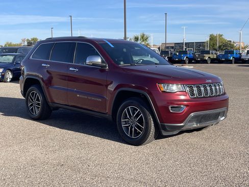 Used 2022 Jeep Grand Cherokee Limited image 7