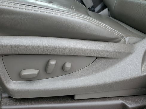 Used 2019 GMC Yukon XL Denali w/ Denali Ultimate Package image 28