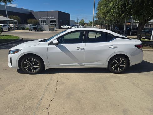 Certified 2024 Nissan Sentra SV w/ All-Weather Package FWD image 6