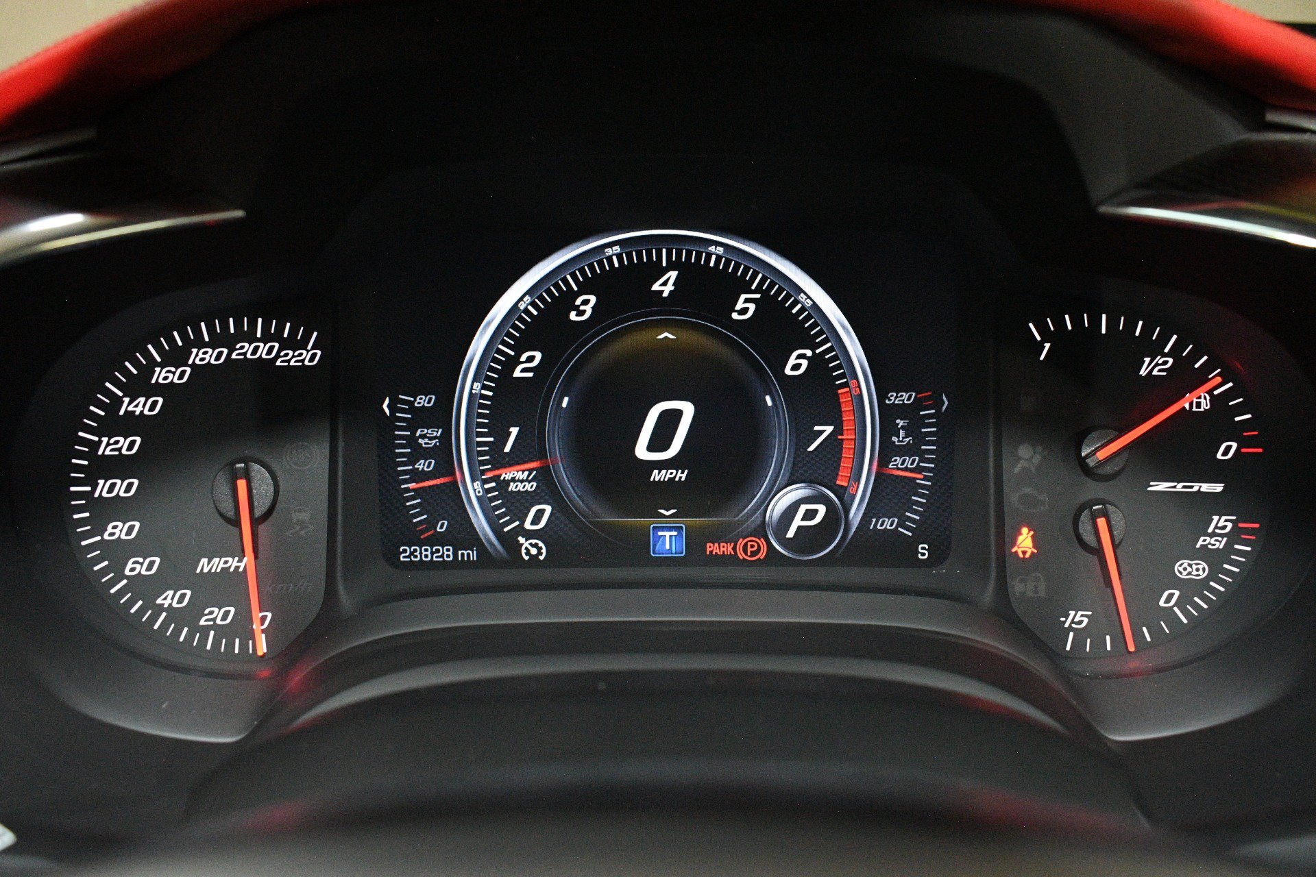 Used 2015 Chevrolet Corvette Z06 w/ 3LZ Preferred Equipment Group RWD image 25
