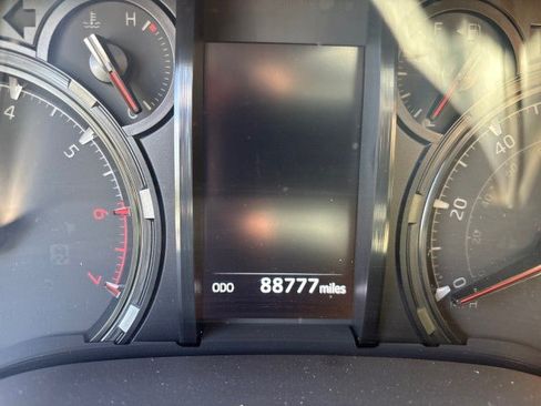 Used 2020 Toyota 4Runner SR5 Premium w/ Moonroof Package AWD/4WD image 13