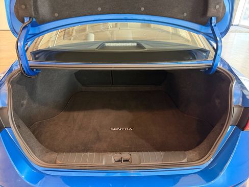 Used 2025 Nissan Sentra SV FWD image 30