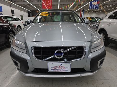 Used 2013 Volvo XC70 3.2 AWD/4WD image 2