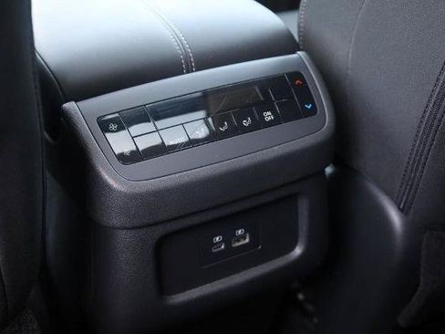 Certified 2025 Nissan Pathfinder SV w/ SV Premium Package FWD image 25