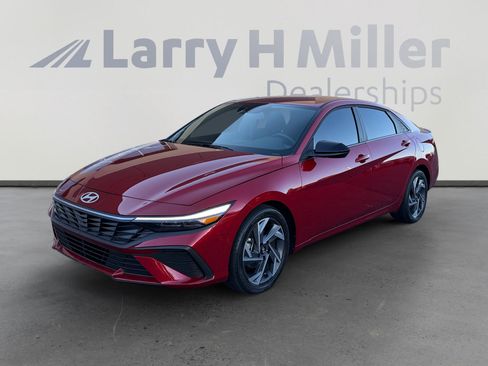 Used 2025 Hyundai Elantra Sport FWD image 1