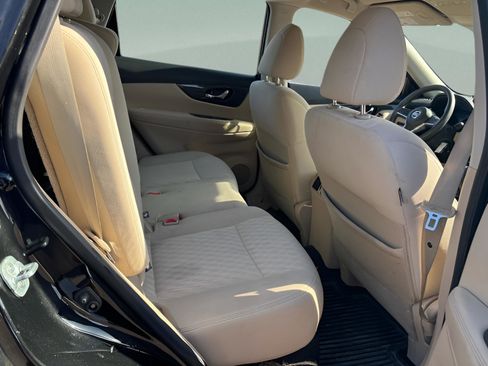 Used 2017 Nissan Rogue S image 16