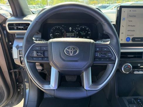 Used 2025 Toyota Tacoma TRD Off-Road AWD/4WD image 14